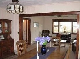 5th image of 35 Treasure Rd