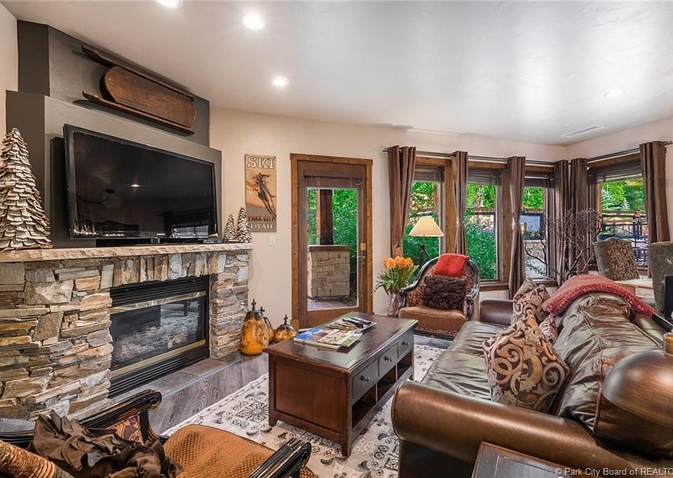 1st image of 2880 Deer Valley Dr #6114