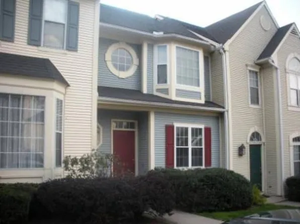 103 Cambridge Cmns, Middletown, CT 06457