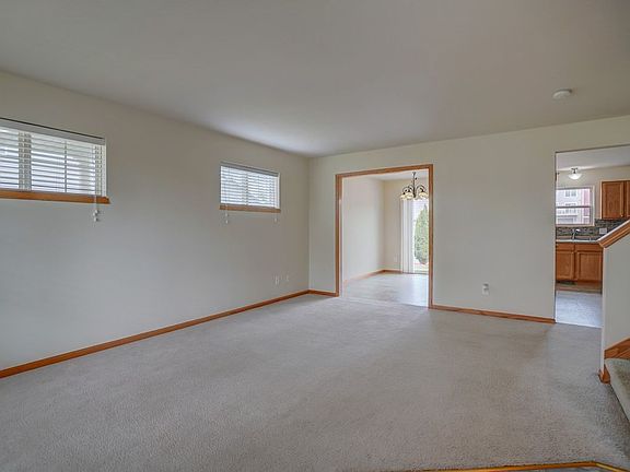 5th image of 9450 Briar Haven Dr