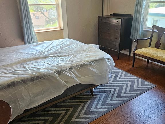2nd image of 2809 Montana Ave #2