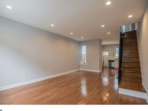 5th image of 1519 N Hollywood St