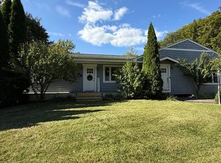 29 Union Ave, Westport, MA 02790