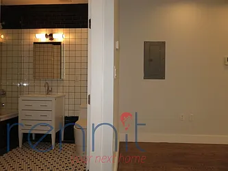 Rented by Rennit Inc.