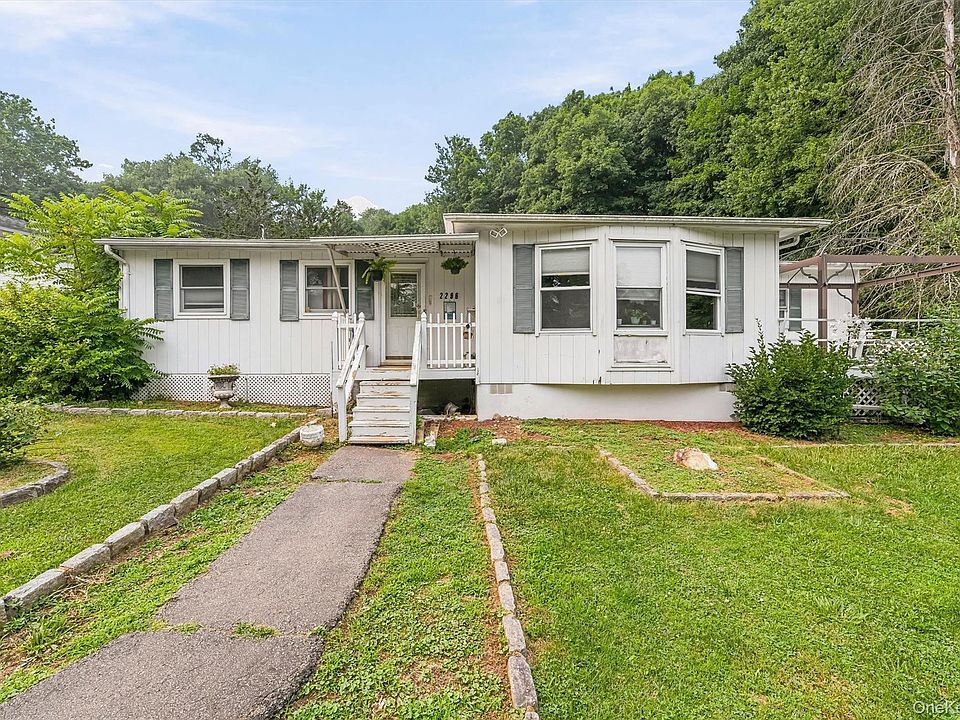 1st image of 2296 Crompond Road