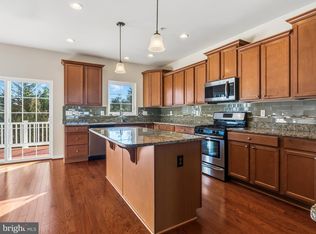 7711 Gaston Place Gln, Burnie, MD 21060