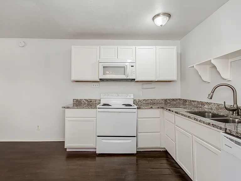 5722 Gaston Ave #H — Photo 10