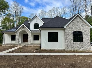 9935 White Tail Dr, Saline, MI 48176