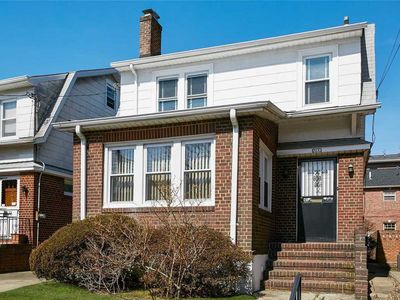 19311 42nd Ave, Flushing, NY, 11358