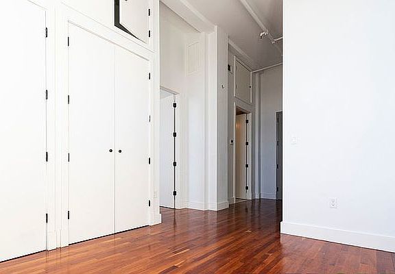 2nd image of 180 Bainbridge St APT 310