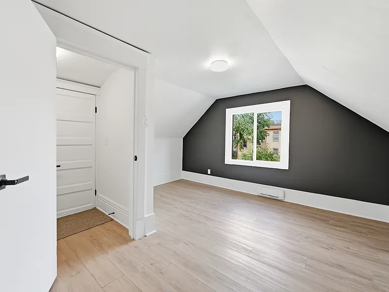 144 Arlington St — Photo 33