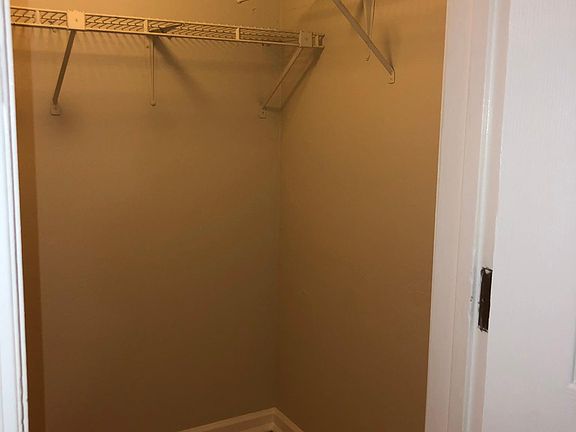 2nd image of 4680 Hamilton Ave APT 104