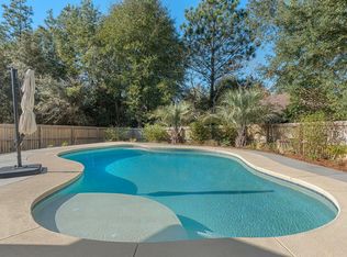 207 Pinque Coat Ct, Crestview, FL 32536