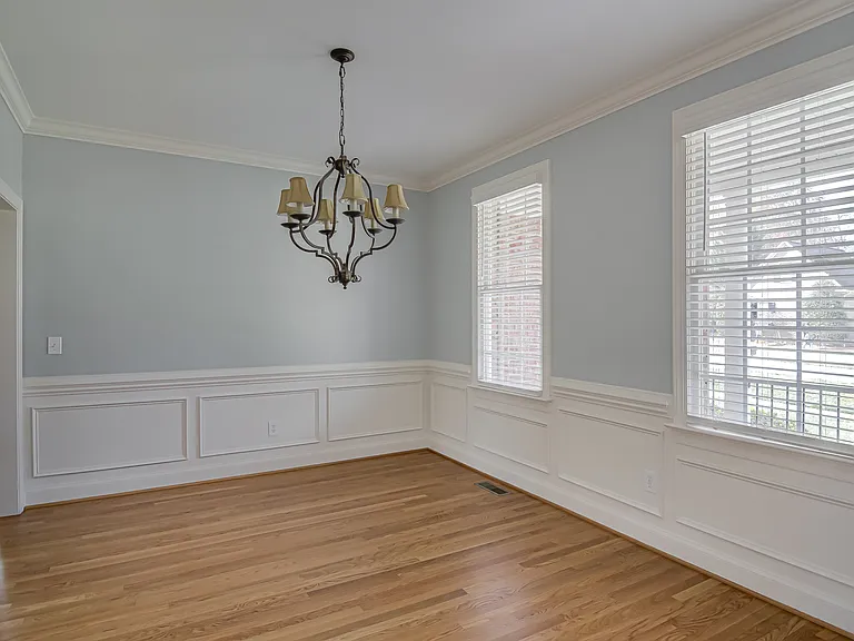 5708 Mabe Dr — Photo 25