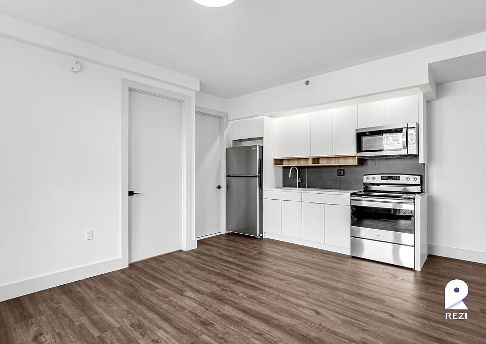 2nd image of 2069 Honeywell Ave #Fe2fb97b1