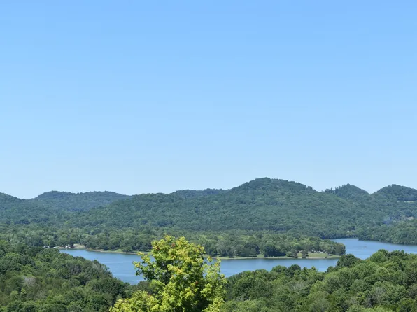 513 Horseshoe Bend Ln, Elmwood, TN 38560