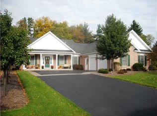 180 Carrington Dr, Rochester, NY 14626