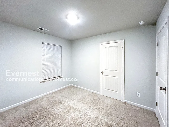 5229 Hanover St — Photo 12