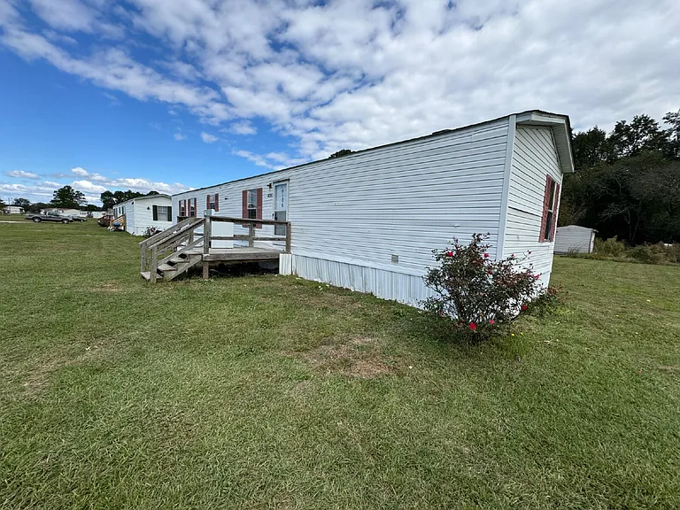 406 Little Dove Rd — Photo 3