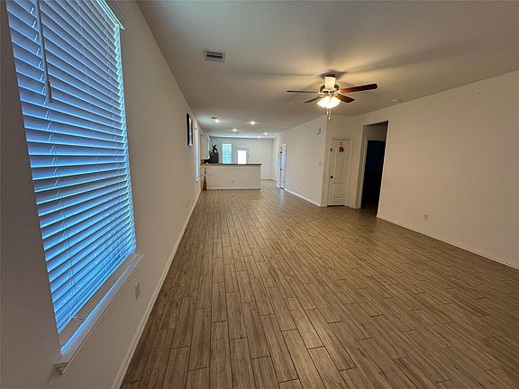 5th image of 31303 Whitfield Ct