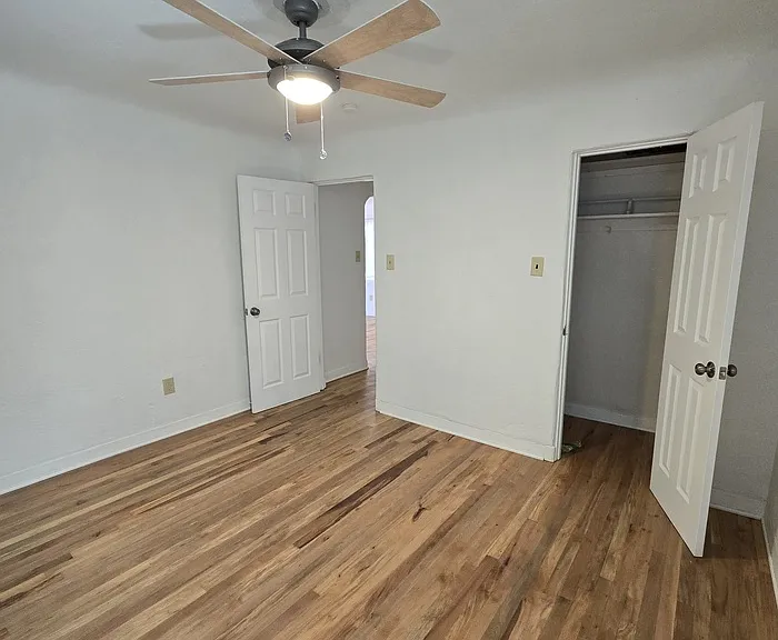 214 Wellesley Dr SE — Photo 10