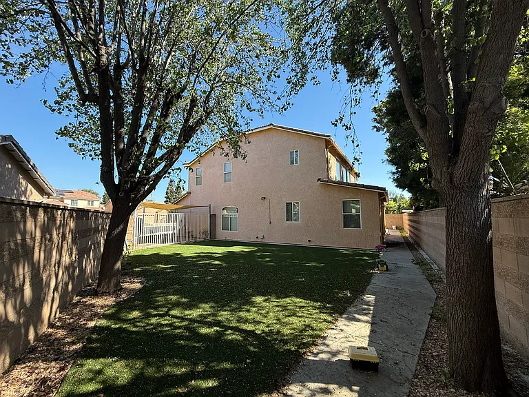2616 Robinwood Ave — Photo 20