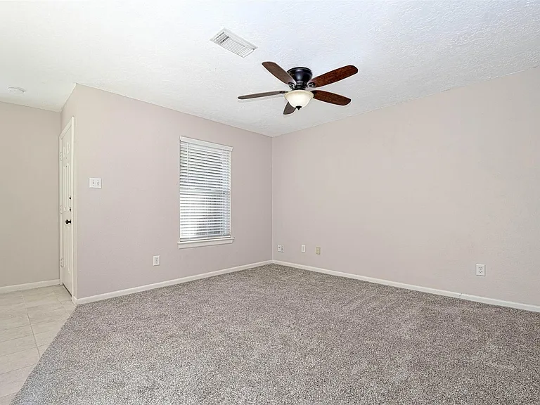 518 Moore St — Photo 14