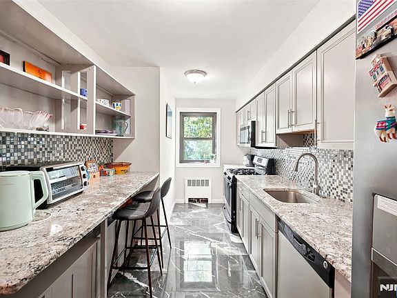 2nd image of 208 Anderson Street #N6B