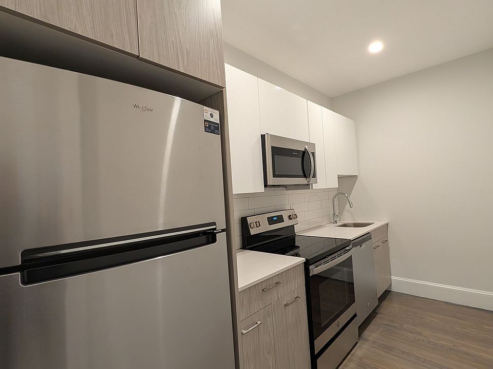 1st image of 108 Jersey St #18