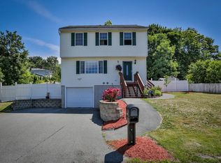 35 Adelaide Ave, Methuen, MA 01844