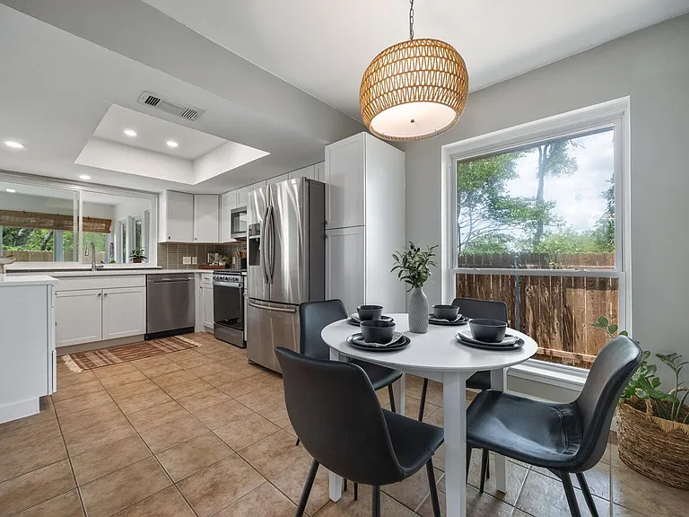 1406 Radam Cir — Photo 16