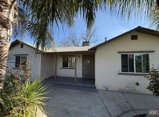 40 Sterling Rd, Bakersfield, CA 93307