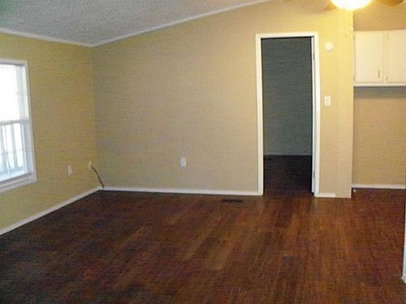 4th image of 452 2 Pines Ln