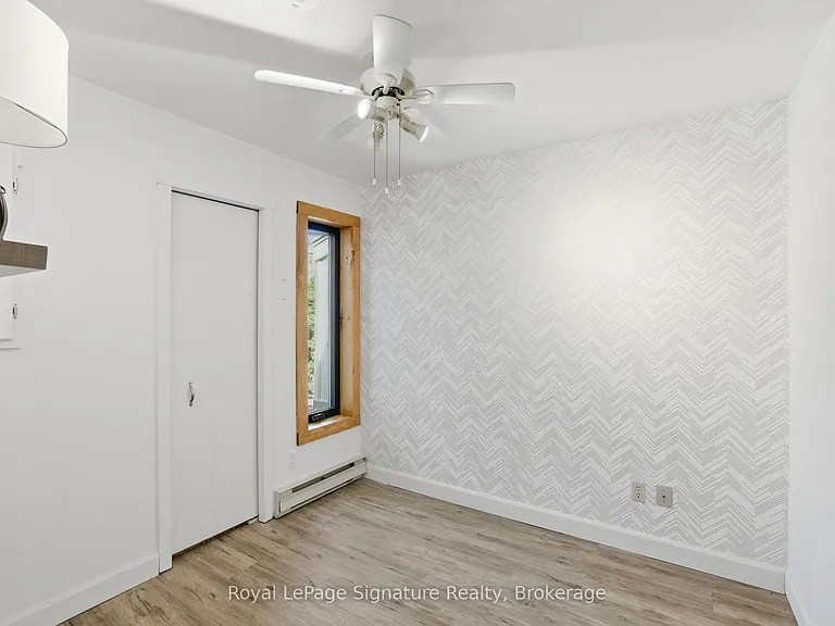 585 Oxbow Cres — Photo 22