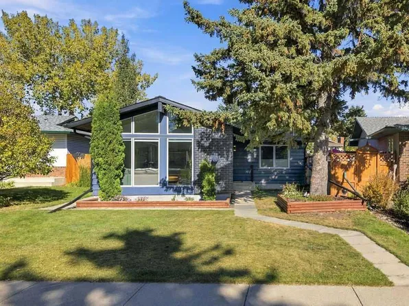 39 SW Midridge Close SE, Calgary, AB T2X 1G2