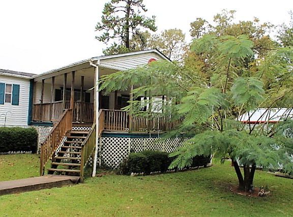 3rd image of 784 Westwood Dr