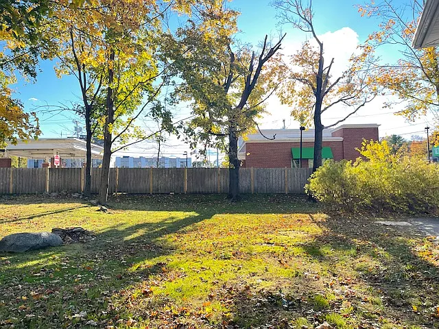 330 West St — Photo 4