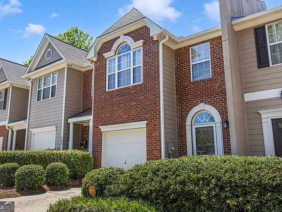 3rd image of 181 Oak Green Dr