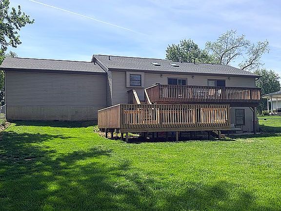 3rd image of 7970 Burgett Dr