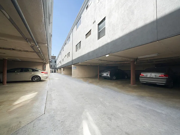 5226 Lexington Ave #38 — Photo 15