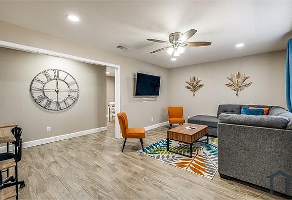 4th image of 306 Otter Dr