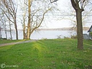 Coleridge community area on Elk River