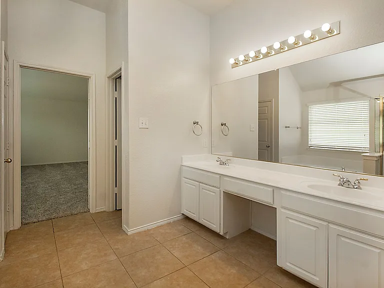 5809 Deer Run Dr — Photo 23