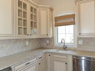 1351 Verrier Ct, Vienna, VA 22182