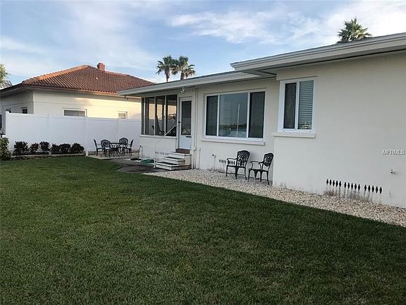 2nd image of 210 Bayside Dr