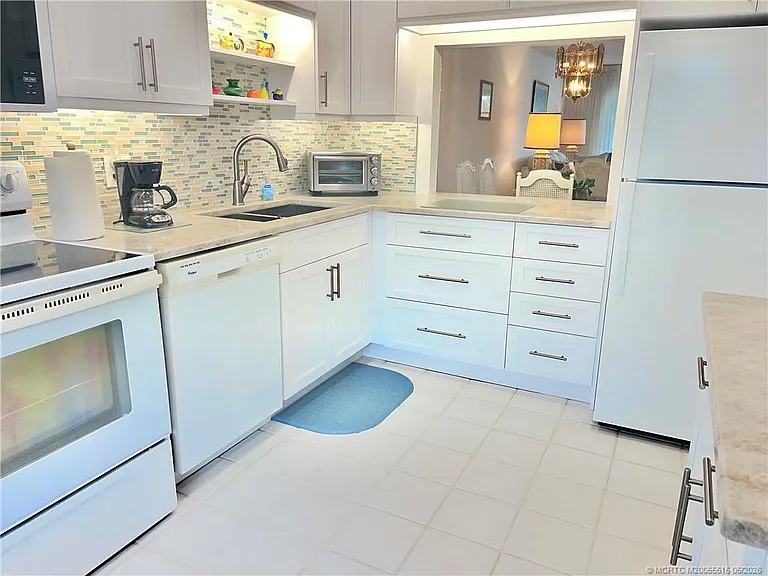1858 SW Palm City Rd #203 — Photo 7