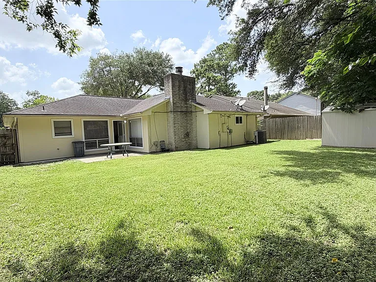 10622 Plum Lake Dr — Photo 2