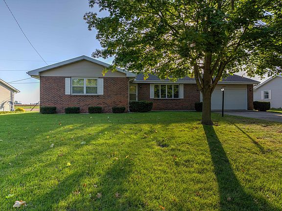 2nd image of 1209 Crestview Dr