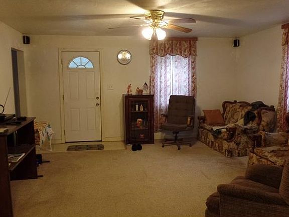 4th image of 12747 Water St