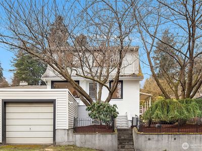11753 25th Avenue NE, Seattle, WA, 98125